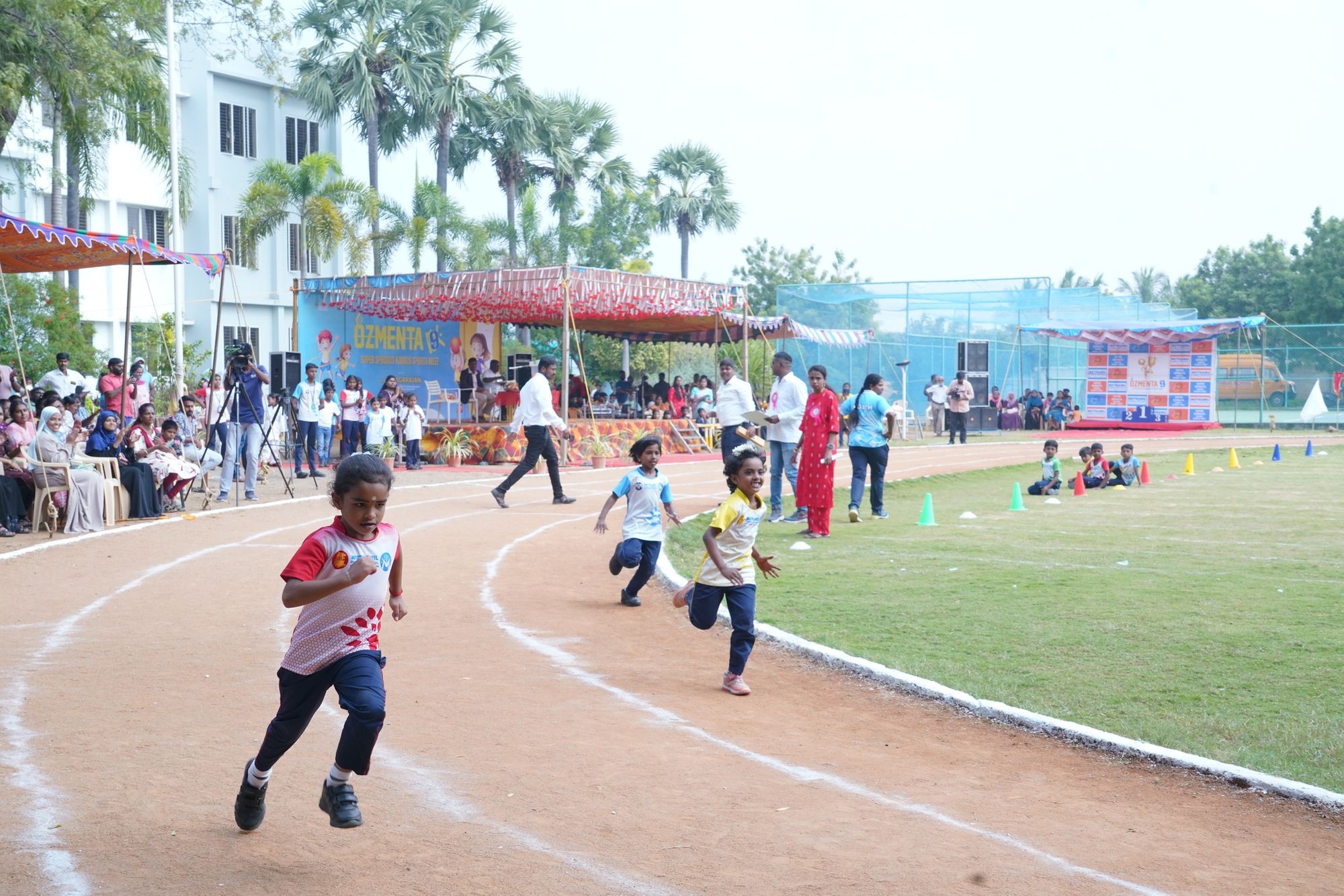 603784320_1334640515347750_1173957227474441106_n